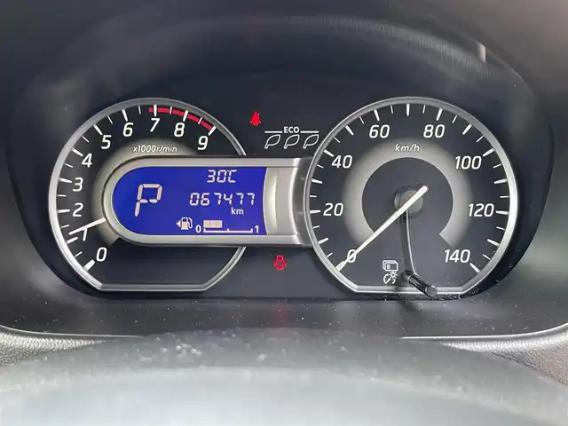 日産 デイズ ルークス ハイウェイスターX 滋賀県 2017(平29)年 6.8万km ホワイトパール 禁煙車/社外7インチナビ/CD.DVD.Bluetooth.フルセグ/全方位カメラ/衝突軽減ブレーキ/片側電動スライドドア/前方ドライブレコーダー/アイドリングストップ/ETC/LEDヘッドライト/オートライト/オートハイビーム/ステアリングスイッチ/スマートキー