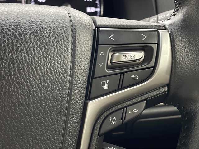 トヨタ クラウン ロイヤル ロイヤルサルーン 宮城県 2016(平28)年 1.8万km ブラック 純正ナビ/Bluetooth/フルセグTV/AM/FM/CD/バックカメラ/前席パワーシート/レーダークルーズコントロール/横滑り防止装置/レーンキープアシスト/衝突被害軽減システム/スペアキー×1/ビルトインETC/カーテンエアバッグ/純正16インチAW/純正フロアマット/オートライト/プッシュスタート/LEDヘッドライト/電動格納ミラー/保証書