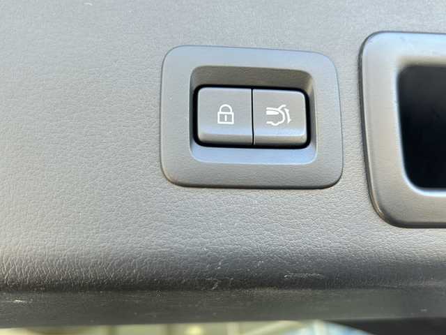 マツダ ＣＸ－３０ 20S プロアクティブツーリングセレ 静岡県 2021(令3)年 3.8万km チタニウムフラッシュマイカ 純正メモリナビ/・フルセグTV/・Bluetooth/・USB/・HDMI/・AM/・ＦＭ/主要装備/・衝突軽減/・アラウンドビューモニター/・レーンキープ/・ＢＳＭ/・追従クルコン/・ＨＵＤ/・シートヒーター/・ステアリングヒーター/・シートメモリー/・パドルシフト/・ＥＴＣ/・LＥＤヘッドライト/・オートハイビーム/・オートホールド/・ステアリングリモコン/・純正フロアマット/・純正アルミホイール