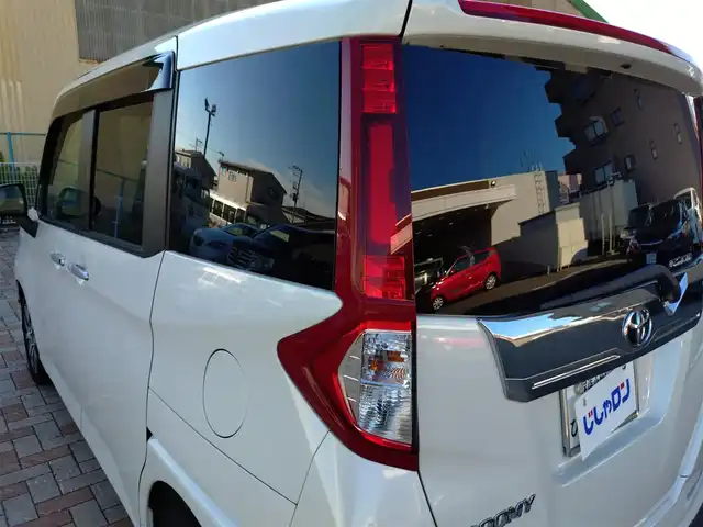 トヨタ ルーミー カスタムG－T 新潟県 2017(平29)年 10.9万km パールホワイトⅢ (株)IDOMが運営する【じしゃロン新潟店】の自社ローン専用車両になります。/こちらは現金またはオートローンご利用時の価格です。自社ローンご希望の方は別途その旨お申付け下さい/純正ナビ（地図SDなし）/CD/DVD視聴可能/フルセグTV視聴可能（走行中視聴可能）/バックカメラ/Bluetooth接続可能/ETC/プッシュスタート/クルーズコントロール/両側パワースライドドア/純正フロアマット/後ろのみコーナーセンサー/横滑り防止装置/衝突被害軽減システム/電動格納ウィンカーミラー/フォグランプ/スマートキー/スペアキー×１