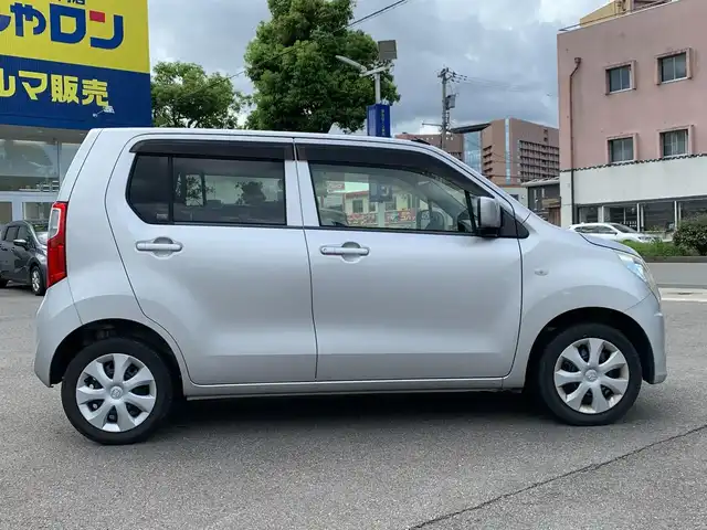 マツダ フレア XG 福井県 2015(平27)年 5.5万km シルキーシルバーメタリック (株)IDOMが運営する【じしゃロン福井店】の自社ローン対象車両になります。こちらは現金またはオートローンご利用時の価格です。自社ローンご希望の方は別途その旨お申付け下さい/レーダーブレーキサポート/運転席シートヒーター/社外オーディオ(USB/AUX/CD/AM/FM)/サイドバイザー/アイドリングストップ