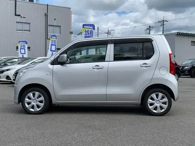 マツダ フレア XG 福井県 2015(平27)年 5.5万km シルキーシルバーメタリック (株)IDOMが運営する【じしゃロン福井店】の自社ローン対象車両になります。こちらは現金またはオートローンご利用時の価格です。自社ローンご希望の方は別途その旨お申付け下さい/レーダーブレーキサポート/運転席シートヒーター/社外オーディオ(USB/AUX/CD/AM/FM)/サイドバイザー/アイドリングストップ