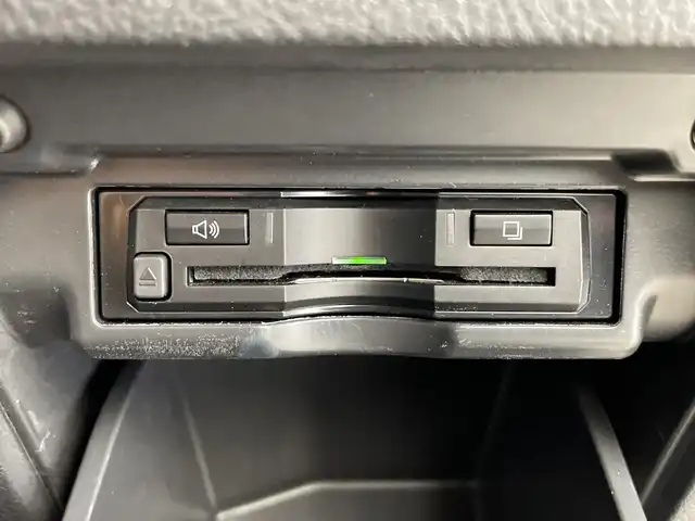 トヨタ ヴェルファイア 2．4Z ゴールデンアイズⅡ 鹿児島県 2014(平26)年 4.4万km ブラック ワンオーナー/アルパイン製ナビ/（CD/DVD/BT/フルセグ）/両側パワースライドドア/クルーズコントロール/アルパイン製フリップダウンモニター/パワーバックドア/コーナーセンサ―/ハーフレザーシート/オットマン/ドライブレコーダー/ビルトインETC/純正HIDヘッドライト/保証書/取扱説明書/スペアキー