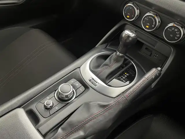 マツダ ロードスター S スペシャルパッケージ 福井県 2016(平28)年 5万km セラミックM 純正ＨＤＤナビ/（ＦＭ／ＡＭ／ＢＴ／ＣＤ／ＤＶＤ／ＡＵＸ／ＴＶ）/バックカメラ　/社外タワーバー/純正アルミホイール /純正パドルシフト /社外フロントリップ /ブラインドスポットモニター /レーンキープアシスト/横滑り防止装置/社外ドライブレコーダー