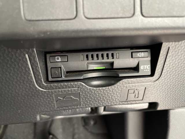 トヨタ タンク カスタムG S 愛知県 2018(平30)年 3.3万km マゼンタベリーマイカM 純正8型ナビ　ＳＤカードなし/フルセグ/バックカメラ/シートヒーター/クルーズコントロール/両側パワースライドドア/衝突軽減システム/アイドリングストップ/LEDヘッドライト/ステアリングスイッチ/スマートキー/プッシュスタート/コーナーセンサー