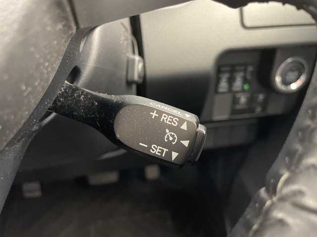 トヨタ タンク カスタムG S 愛知県 2018(平30)年 3.3万km マゼンタベリーマイカM 純正8型ナビ　ＳＤカードなし/フルセグ/バックカメラ/シートヒーター/クルーズコントロール/両側パワースライドドア/衝突軽減システム/アイドリングストップ/LEDヘッドライト/ステアリングスイッチ/スマートキー/プッシュスタート/コーナーセンサー
