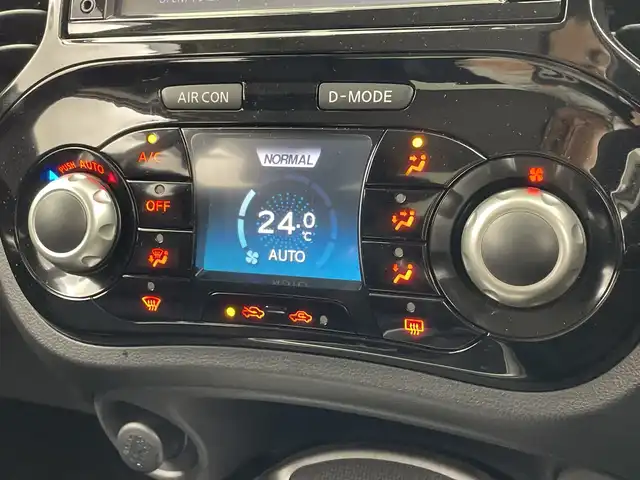 日産 ジューク 16GT FOUR 群馬県 2016(平28)年 3.6万km ブリリアントホワイトパール ・純正８インチナビ/・アラウンドビューモニター/・純正ドライブレコーダー（フロント）/・ETC/・４WD/・シートヒーター /・エアシート/・レーンアシスト/・横滑り防止装置/・衝突被害軽減システム/・盗難防止装置/・オートライト/・SRSエアバッグ（運転席/助手席）/・スマートキー/・純正フロアマット /・純正１７インチアルミホイール