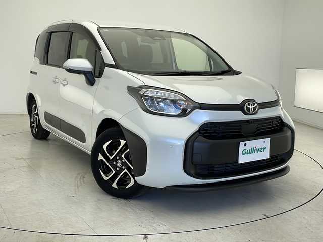 トヨタ シエンタ ハイブリッド G 熊本県 2024(令6)年 0.5万km プラチナホワイトパールマイカ トヨタセーフティセンス/プリクラッシュセーフティ/レーンキープアシスト/ブライドスポットモニター/コーナーセンサー（前後）/レーダークルーズコントロール/全方位モニター/純正ディスプレイオーディオ/地図データ/Bluetooth/フルセグ/Miracast/USB/ビルトインETC2.0/天井サーキュレーター/両側パワースライドドア/ドアバイザー/純正フロアマット/ステアリングスイッチ/純正15インチアルミホイール/電格ミラー