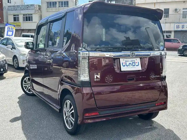 ホンダ Ｎ ＢＯＸ カスタム G Lパッケージ 沖縄県 2015(平27)年 5.8万km プレミアムディープロッソパール (株)IDOMが運営する【じしゃロンコザ店】の自社ローン専用車両になりますこちらは現金またはオートローンご利用時の価格です。自社ローンご希望の方は別途その旨お申付け下さい/・本土仕入/・社外ナビ/・Bluetooth接続/・TV/・DVD再生/・バックカメラ/・両側パワースライドドア/・ETC/・スマートキー/・プッシュスタート/・純正アルミホイール/・オートライト