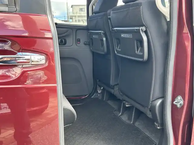 ホンダ Ｎ ＢＯＸ カスタム G Lパッケージ 沖縄県 2015(平27)年 5.8万km プレミアムディープロッソパール (株)IDOMが運営する【じしゃロンコザ店】の自社ローン専用車両になりますこちらは現金またはオートローンご利用時の価格です。自社ローンご希望の方は別途その旨お申付け下さい/・本土仕入/・社外ナビ/・Bluetooth接続/・TV/・DVD再生/・バックカメラ/・両側パワースライドドア/・ETC/・スマートキー/・プッシュスタート/・純正アルミホイール/・オートライト