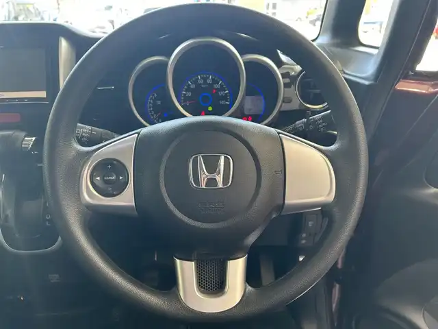 ホンダ Ｎ ＢＯＸ カスタム G Lパッケージ 沖縄県 2015(平27)年 5.8万km プレミアムディープロッソパール (株)IDOMが運営する【じしゃロンコザ店】の自社ローン専用車両になりますこちらは現金またはオートローンご利用時の価格です。自社ローンご希望の方は別途その旨お申付け下さい/・本土仕入/・社外ナビ/・Bluetooth接続/・TV/・DVD再生/・バックカメラ/・両側パワースライドドア/・ETC/・スマートキー/・プッシュスタート/・純正アルミホイール/・オートライト