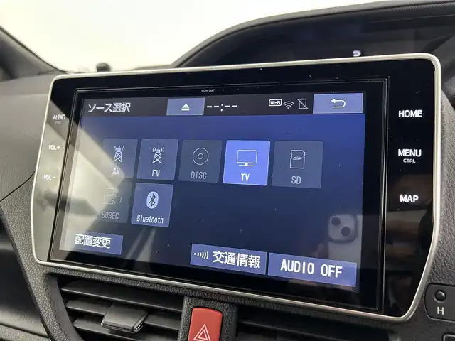 トヨタ ノア ハイブリッド Si 千葉県 2020(令2)年 1.3万km ボルドーマイカメタリック 禁煙車/トヨタセーフティセンス/・プリクラッシュセーフティ/・レーンディパーチャーアラート/・オートマチックハイビーム/・先行車発進お知らせ機能/レーダークルーズコントロール/純正10インチメモリナビ/　CD/DVD/BT/フルセグTV/両側パワースライドドア/前席シートヒーター/電動格納ミラー/革巻きステアリング/ステアリングスイッチ/純正16インチアルミホイール/LEDヘッドライト/フォグライト