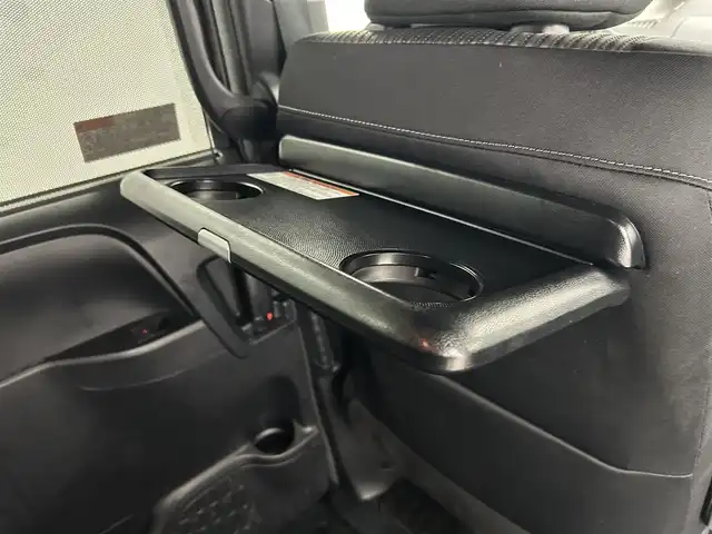 トヨタ ノア ハイブリッド Si 千葉県 2020(令2)年 1.3万km ボルドーマイカメタリック 禁煙車/トヨタセーフティセンス/・プリクラッシュセーフティ/・レーンディパーチャーアラート/・オートマチックハイビーム/・先行車発進お知らせ機能/レーダークルーズコントロール/純正10インチメモリナビ/　CD/DVD/BT/フルセグTV/両側パワースライドドア/前席シートヒーター/電動格納ミラー/革巻きステアリング/ステアリングスイッチ/純正16インチアルミホイール/LEDヘッドライト/フォグライト
