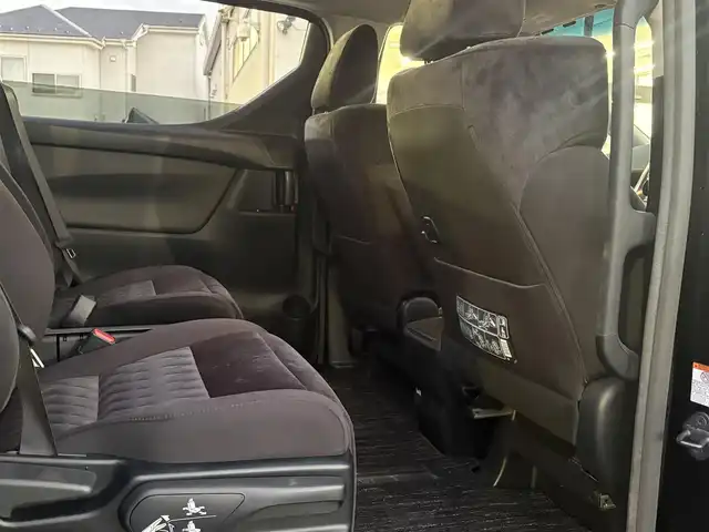 トヨタ アルファード S 埼玉県 2019(令1)年 0.8万km ブラック ・ワンオーナー　/・ディーラー点検記録R2:3:4:6年　/・モデリスタエアロ　/・社外17インチアルミ　オールシーズンタイヤ付き/・社外18インチアルミ車載（サマータイヤ6分山）/・純正ナビフルセグTV　DVD　BT　SD　/・バックカメラ　/・ドライブレコーダー/・デジタルインナーミラー/・ETC2.0　/・両側パワースライドドア/・2列目オットマンシート/・電子パーキングブレーキ/・オートホールド/・オートハイビーム/・オートライト/・LEDフォグ/・レーダークルーズコントロール/・LTA/・クリアランスソナー/・PKSB/・PCS/・BSM/・RSA/・スマートキー×２/・プッシュスタート/・保証書/・取説
