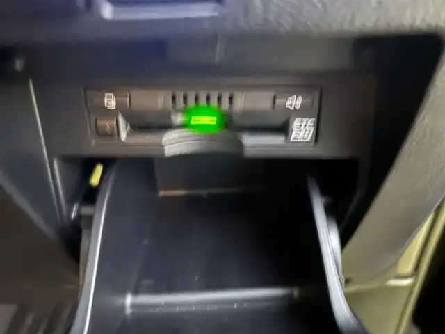 トヨタ アルファード S 埼玉県 2019(令1)年 0.8万km ブラック ・ワンオーナー　/・ディーラー点検記録R2:3:4:6年　/・モデリスタエアロ　/・社外17インチアルミ　オールシーズンタイヤ付き/・社外18インチアルミ車載（サマータイヤ6分山）/・純正ナビフルセグTV　DVD　BT　SD　/・バックカメラ　/・ドライブレコーダー/・デジタルインナーミラー/・ETC2.0　/・両側パワースライドドア/・2列目オットマンシート/・電子パーキングブレーキ/・オートホールド/・オートハイビーム/・オートライト/・LEDフォグ/・レーダークルーズコントロール/・LTA/・クリアランスソナー/・PKSB/・PCS/・BSM/・RSA/・スマートキー×２/・プッシュスタート/・保証書/・取説