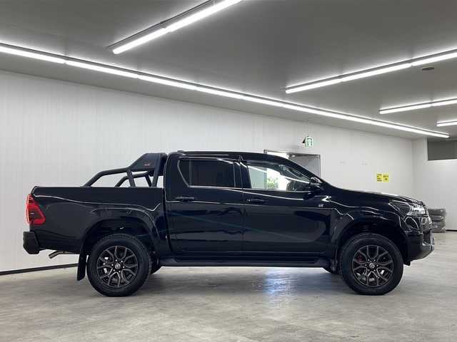 トヨタ ハイラックス Z GRスポーツ 長崎県 2023(令5)年 0.6万km アティチュードブラックマイカ トヨタセーフティセンス/・プリクラッシュセーフティ/・先行車発信告知/・レーンディパーチャーアラート/・レーンキープアシスト/純正8インチディスプレイオーディオ/・AppleCarplay対応/・Bluetooth/全方位モニター/４WD/クルーズコントロール/純正ETC/GRスポーツバー/ベッドライナー/IRカットフィルム/フォグライト/パドルシフト/LEDヘッドライト/ステアリングリモコン/純正バイザー/純正マット/純正１８インチアルミ/スマートキー/プッシュスタート