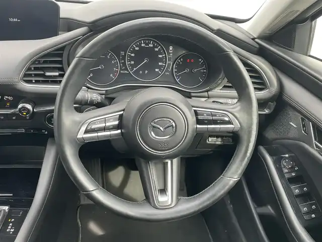 マツダ マツダ３セダン 20S Lパッケージ 千葉県 2019(令1)年 5.7万km ジェットブラックマイカ 純正8．8インチナビ/バックカメラ/レーダークルーズ/Bluetooth/フルセグ/オートハイビーム/BOSE/LEDヘッドライト/レザーシート/シートヒーター/ヘッドアップディスプレイ/電子パーキング/ETC