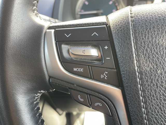 トヨタ ランドクルーザー プラド TX 山形県 2021(令3)年 7.7万km ブラック ToyotaSafetySenseP/・プリクラッシュセーフティ/・レーンディパーチャーアラート/・オートマチックハイビーム/・ロードサインアシスト/・先行車発進アラーム	/サンルーフ				/純正ナビ（CD/DVD/Bluetooth/HDMI）/フルセグテレビ/バックカメラ/デジタルインナーミラー/ETC/純正ドライブレコーダー/レーダークルーズコントロール/センターデフロック/コーナーセンサー/ルーフレール/革調シートカバー/LEDヘッドライト/ヘッドランプクリーナー/フォグランプ/ドアバイザー/純正フロアマット/純正ホイール