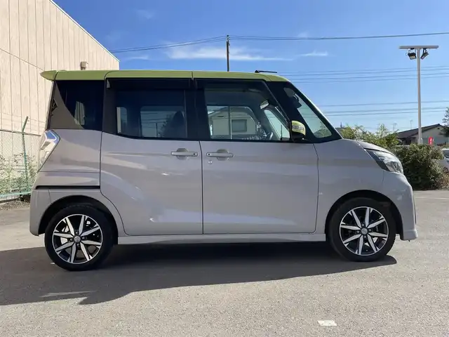 日産 デイズ ルークス ハイウェイスター Gターボ 東京都 2018(平30)年 5.8万km レモンライム/エアグレー 純正ナビ/全周囲カメラ/Bluetooth/前方ドライブレコーダー/スマートキー/両側電動スライドドア/ETC/衝突軽減装置/純正フロアマット/純正バイザー/フォグライト/ウィンカーミラー