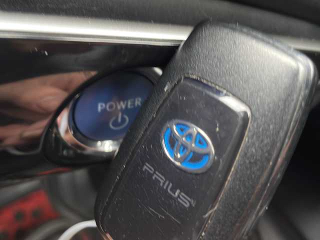 トヨタ プリウス A 福島県 2021(令3)年 7.4万km アティチュードブラックマイカ 4WD 純正ナビ LEDヘッドライト Bluetooth 衝突軽減ブレーキ コーナーセンサー ブラインドスポットモニター ドライブレコーダー ETC クルコン HUD オートハイビーム 純正フロアマット