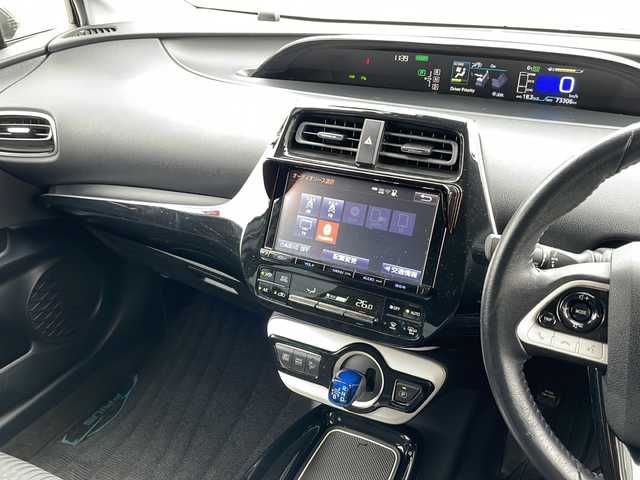 トヨタ プリウス A 福島県 2021(令3)年 7.4万km アティチュードブラックマイカ 4WD 純正ナビ LEDヘッドライト Bluetooth 衝突軽減ブレーキ コーナーセンサー ブラインドスポットモニター ドライブレコーダー ETC クルコン HUD オートハイビーム 純正フロアマット