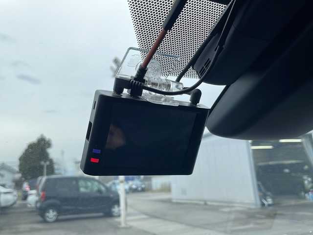 トヨタ プリウス A 福島県 2021(令3)年 7.4万km アティチュードブラックマイカ 4WD 純正ナビ LEDヘッドライト Bluetooth 衝突軽減ブレーキ コーナーセンサー ブラインドスポットモニター ドライブレコーダー ETC クルコン HUD オートハイビーム 純正フロアマット