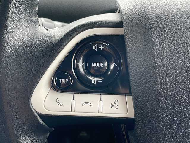 トヨタ プリウス A 福島県 2021(令3)年 7.4万km アティチュードブラックマイカ 4WD 純正ナビ LEDヘッドライト Bluetooth 衝突軽減ブレーキ コーナーセンサー ブラインドスポットモニター ドライブレコーダー ETC クルコン HUD オートハイビーム 純正フロアマット