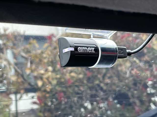 トヨタ プリウス A 福島県 2021(令3)年 7.4万km アティチュードブラックマイカ 4WD 純正ナビ LEDヘッドライト Bluetooth 衝突軽減ブレーキ コーナーセンサー ブラインドスポットモニター ドライブレコーダー ETC クルコン HUD オートハイビーム 純正フロアマット