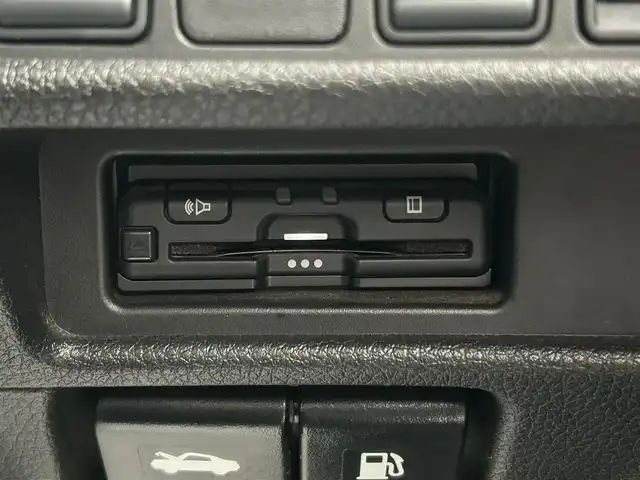 日産 エクストレイル ハイブリッド 20S 山形県 2020(令2)年 6.6万km ダークメタルグレー ４WD/衝突軽減システム/純正メモリナビ/　　【CD　BT　フルセグ　USB　AUX】/バックカメラ/オートライト/フォグランプ/レザーシート/レーンキープ/コーナーセンサー/ダウンヒルアシストコントロール/ドライブレコーダー/純正フロアマット/スマートキー/ETC