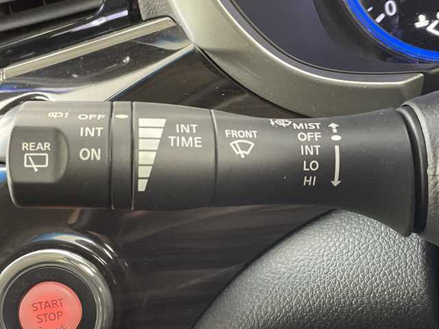 日産 エルグランド 250HWS アーバンクロム 大阪府 2017(平29)年 2.1万km ブリリアントホワイトパール フリップダウンモニター/純正メモリナビ/　　CD/DVD/BT/バックカメラ/両側パワースライドドア/クルーズコントロール/合皮ハーフレザーシート/オットマン/LEDオートライト/フォグランプ/純正18インチアルミホイール/スマートキー/ビルトインETC