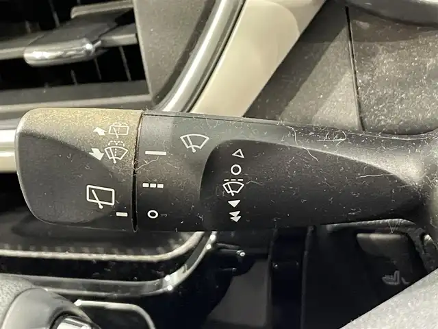 ダイハツ キャスト アクティバ GプライムコレSAⅡ 愛知県 2016(平28)年 6.2万km パールホワイトⅢ カロッツェリアナビ/(CD・DVD再生/SD/FM/AM/地デジ/Bluetooth/iPod)/スマートアシスト　/　　-衝突軽減ブレーキ　/　　-車線逸脱警報/　　-オートハイビーム/　　-先行車発進お知らせ機能/　　-誤発進抑制機能/シートヒーター　/ビルトインＥＴＣ　/ＬＥＤヘッドライト　/バックカメラ　/ＬＥＤフォグランプ　/パーキングセンサー　/アイドリングストップ　/純正フロアマット　/盗難防止/アクセサリーソケット