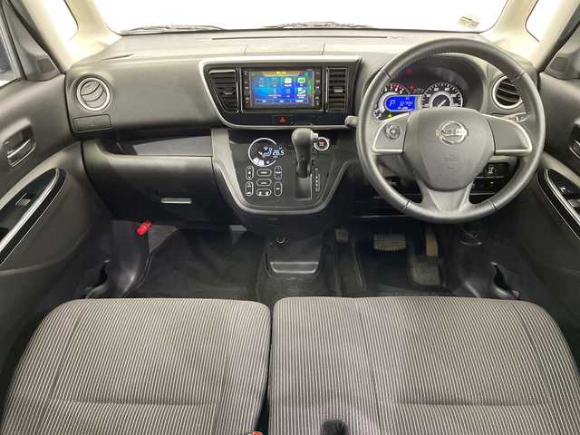 日産 デイズ ルークス ハイウェイスター Xターボ 栃木県 2018(平30)年 3.8万km パール 純正ナビ/(CD/フルセグTV/Bluetooth/SD/AUX)/エマージェンシーブレーキ/アラウンドビューモニター/片側パワースライドドア/ETC/LEDヘッドライト/オートライト/オートハイビーム/アイドリングストップ/スマートキー/プッシュスタート/ステアリングスイッチ/ドアバイザー/フォグランプ