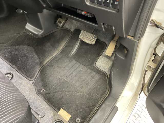 日産 デイズ ルークス ハイウェイスター Xターボ 栃木県 2018(平30)年 3.8万km パール 純正ナビ/(CD/フルセグTV/Bluetooth/SD/AUX)/エマージェンシーブレーキ/アラウンドビューモニター/片側パワースライドドア/ETC/LEDヘッドライト/オートライト/オートハイビーム/アイドリングストップ/スマートキー/プッシュスタート/ステアリングスイッチ/ドアバイザー/フォグランプ