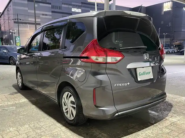 ホンダ フリード＋ G ホンダセンシング 千葉県 2018(平30)年 5.3万km モダンスティールM ホンダセンシング/・衝突軽減ブレーキ/・レーンキープアシスト/・オートマチックハイビーム/・アダプティブクルーズコントロール/純正9インチSDナビ/・CD/DVD/MSV/Bluetooth/フルセグ/バックカメラ/両後パワースライドドア/スマートキー/社外ドライブレコーダー/ビルトインETC/社外LEDヘッドライト/ヘッドライトレベライザー/ドアバイザー/新車時保証書＆取扱説明書