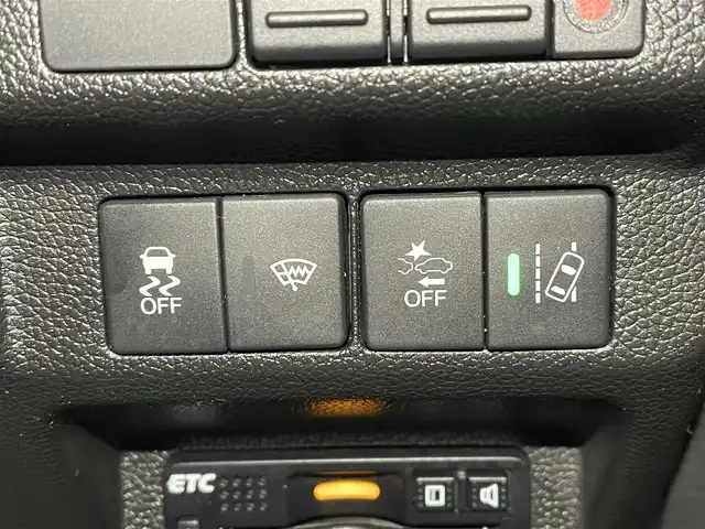 ホンダ フリード＋ G ホンダセンシング 千葉県 2018(平30)年 5.3万km モダンスティールM ホンダセンシング/・衝突軽減ブレーキ/・レーンキープアシスト/・オートマチックハイビーム/・アダプティブクルーズコントロール/純正9インチSDナビ/・CD/DVD/MSV/Bluetooth/フルセグ/バックカメラ/両後パワースライドドア/スマートキー/社外ドライブレコーダー/ビルトインETC/社外LEDヘッドライト/ヘッドライトレベライザー/ドアバイザー/新車時保証書＆取扱説明書