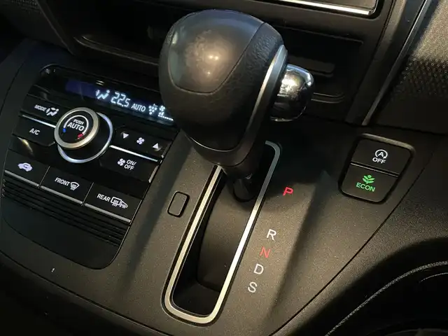 ホンダ フリード＋ G ホンダセンシング 千葉県 2018(平30)年 5.3万km モダンスティールM ホンダセンシング/・衝突軽減ブレーキ/・レーンキープアシスト/・オートマチックハイビーム/・アダプティブクルーズコントロール/純正9インチSDナビ/・CD/DVD/MSV/Bluetooth/フルセグ/バックカメラ/両後パワースライドドア/スマートキー/社外ドライブレコーダー/ビルトインETC/社外LEDヘッドライト/ヘッドライトレベライザー/ドアバイザー/新車時保証書＆取扱説明書