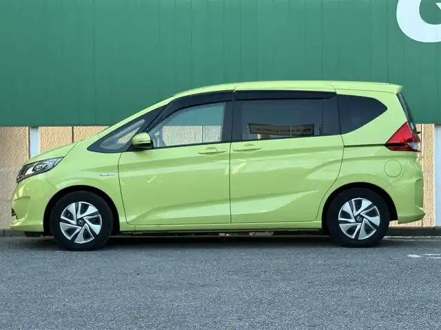 ホンダ フリード ハイブリット G センシング 千葉県 2018(平30)年 2万km シトロンドロップ ディーラーオプションナビ/(フルセグTV/CD/DVD/Bluetooth)/Apple Carplay/バックカメラ/レーダークルーズコントロール/両側パワースライドドア/ドライブレコーダー/ETC/純正フロアマット/純正LEDヘッドライト/レーンキープアシスト/衝突軽減ブレーキ/サンシェード/オートライト/スマートキー/プッシュエンジンスタート