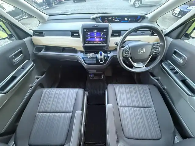 ホンダ フリード ハイブリット G センシング 千葉県 2018(平30)年 2万km シトロンドロップ ディーラーオプションナビ/(フルセグTV/CD/DVD/Bluetooth)/Apple Carplay/バックカメラ/レーダークルーズコントロール/両側パワースライドドア/ドライブレコーダー/ETC/純正フロアマット/純正LEDヘッドライト/レーンキープアシスト/衝突軽減ブレーキ/サンシェード/オートライト/スマートキー/プッシュエンジンスタート