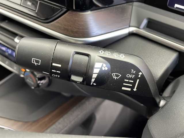 日産 オーラ G レザーエディション 鹿児島県 2022(令4)年 1.8万km ピュアホワイトパール 純正ナビ/（BT/フルセグTV）/エマージェンシーブレーキ/プロパイロット/BOSEプレミアムサウンド/アラウンドビューモニター/電動パーキングブレーキ/オートホールド機能/ワイヤレス充電/レザーシート/ブラインドスポットモニター/デジタルインナーミラー/革巻きステアリング/ステアリングスイッチ
