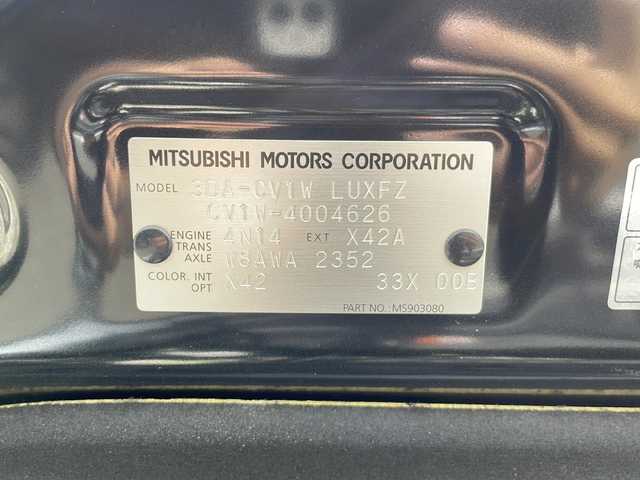 三菱 デリカＤ：５ P 大阪府 2022(令4)年 2.3万km アメジストブラック 純正10.1型ナビ/全方位カメラ/運転席パワーシート/両側パワースライドドア/自動バックドア/助手席側オートステップ/ドラレコ/ETC/D+N席シートヒーター/ステアリングヒーター/パドルシフト/４WD切り替え/BSW/e-Assist