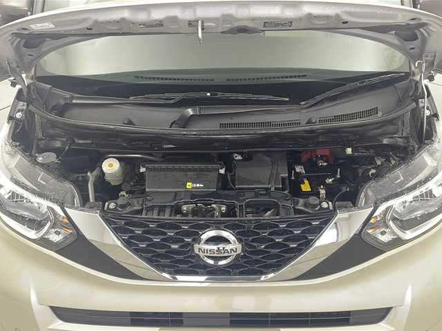 日産 ルークス X 栃木県 2021(令3)年 4万km フローズンバニラパール/アッシュブラウンM ワンオーナー/純正メモリーナビ/　Bluetooth/フルセグTV/CD/SD/FM/AM/インテリジェントアラウンドビューモニター/インテリジェントエマージェンシーブレーキ/踏み間違い衝突防止アシスト/車線逸脱防止支援/先行車発進お知らせ/ふらつき警報/フロント&バックソナー/ハイビームアシスト/片側パワースライドドア/ETC/LEDヘッドライト/ドアバイザー/純正フロアマット/サイド+カーテンエアバッグ/スマートキー×1本/保証書、取扱説明書付属