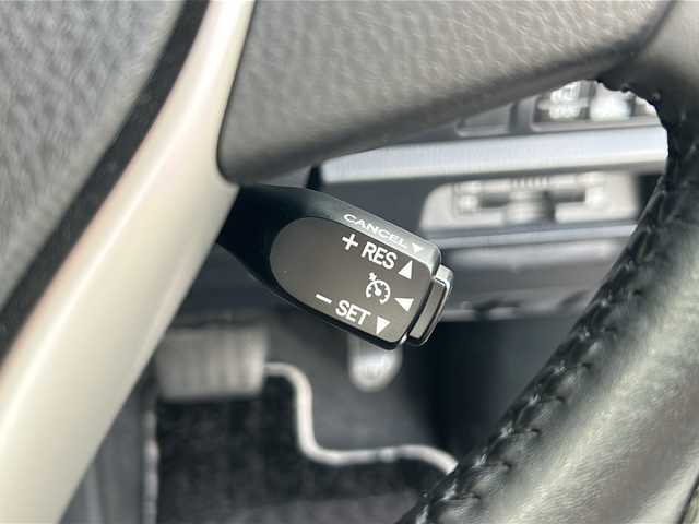 トヨタ ノア Si ダブルバイビーⅢ 茨城県 2020(令2)年 1.9万km ブラック 　モデリスタフルエアロ/　純正10インチナビ/　Bluetooth接続/フルセグTV/DVD再生可能/　トヨタセーフティセンス/　両側パワースライドドア/　ドライブレコーダー/　ビルトインETC2.0/　前後クリアランスソナー/　クルーズコントロール/　LEDヘッドライト/　LEDフォグランプ/　フォグランプ/　バックカメラ/　レーンキープアシスト/　純正16インチアルミホイール/　フロアマット/　禁煙車