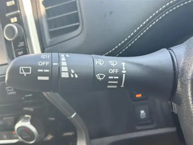 日産 セレナ ハイウェイスター 岩手県 2017(平29)年 5.3万km マルーンレッド 2トーン 4WD/車線逸脱防止支援システム/　・SRSエアバッグ/　・スマートルームミラー/　・踏み間違い衝突防止アシスト/　・インテリジェントパーキング・アシスト/　・進入禁止標識検知/　・ふらつき警報/　・フロントバックソナー/　・電動パーキングブレーキ/　・オートブレーキホールド/エマージェンシーブレーキ/純正メモリナビ/　・DVD/アラウンドビューモニター/バックカメラ/LEDヘッドライト/純正15インチアルミホイール/ステアリングスイッチ/オートエアコン/アイドリングストップ/スマートキー/ETC
