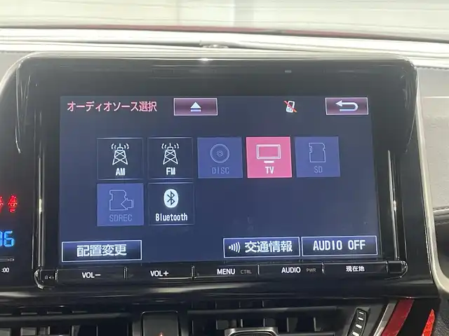 トヨタ Ｃ－ＨＲ G 愛知県 2017(平29)年 3万km センシュアルレッドマイカ 純正９インチナビ/衝突軽減ブレーキ/レーダークルーズコントロール/ブラインドスポットモニター/レーンキープアシスト/クリアランスソナー/シートヒーター/バックカメラ/ビルトインＥＴＣ/プラズマクラスター/アクセサリーソケット/ISOFIX/純正フロアマット/純正18インチアルミホイール