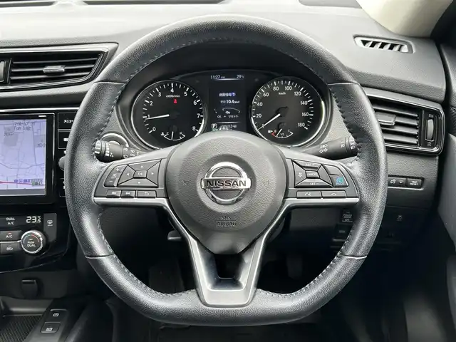 日産 エクストレイル 20Xi 群馬県 2021(令3)年 3.3万km ブリリアントホワイトパール ワンオーナー/純正SDナビ（MM520D-L）/（Bluetooth/AM/FM/SD/USB/CD/DVD/フルセグTV）/アラウンドビューモニター/プロパイロット/レーンキープアシスト/クルーズコントロール/エマージェンシーブレーキ/コーナリングスタビリティアシスト/ブラインドスポットモニター/クリアランスソナー/純正前方ドラレコ（DJ4-D）/電動バックドア/前席パワーシート/全席シートヒーター/シルバールーフレール/電子パーキング/ブレーキオートホールド/アクティブエンジンブレーキ/アイドリングストップ/プッシュスタート/オートライト/LEDヘッドライト/フロントフォグランプ/電動格納ウインカーミラー/純正ビルトインETC