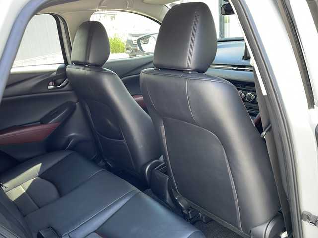 マツダ ＣＸ－３ XD ツーリング 道東・釧路十勝 2015(平27)年 8.1万km セラミックM ・4WD/・ディーゼルターボ/・純正マツダコネクトナビ/（フルセグ・BT・CD・DVD・ラジオ）/・バックカメラ/・レーダークルーズコントロール/・レザーシート/・スマートキー/・プッシュスタート/・衝突被害軽減ブレーキ/・レーンキープアシスト/・ブラインドスポットモニター/・ETC/・前席シートヒーター/・アイドリングストップ/・ステアリングスイッチ/・プッシュスタート/・電格ミラー