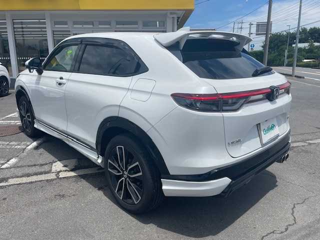 ホンダ ヴェゼル ハイブリッド e:HEV Z 神奈川県 2022(令4)年 6.9万km プラチナムホワイトパール 保証書/取扱説明書/ワンオーナー/純正SDナビ/（FM・AM・BT・CD・DVD・ipod・USB・フルセグTV）/衝突軽減システム/追従機能付きクルーズコントロール/ダウンヒルアシスト/パワーバックドア/カーテンエアバッグ/サイドエアバッグ/電動サイドブレーキ/ブレーキホールド/ハンドルヒーター/シートヒーター/ハーフレザーシート/LEDヘッドライト/オートライト/フォグランプ/純正AW１８インチ