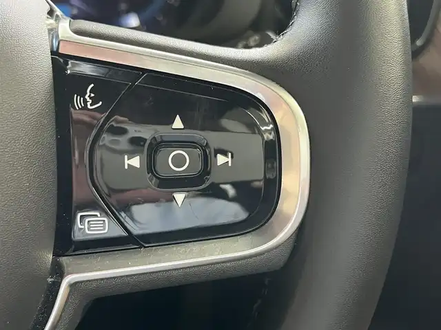 ボルボ ボルボ ＸＣ６０ アルティメット B5 AWD 山形県 2022(令4)年 3.7万km オニキスブラックP Googleモデル/Googleナビ/Bluetooth/USB/AppleCarPlay/Android Auto/ブラウンナッパレザーシート/シートヒーター（ALL）/ベンチレーション（D/N）/パノラマサンルーフ/アダプティブクルーズコントロール/レーンキープアシスト/ブラインドスポットアシスト/ヘッドアップディスプレイ/Harman/Kardonサウンド/電動リアゲート/・フットオープナー/ドライブモード/クリスタルシフト/LEDライト/オートハイビーム/純正19インチアルミ