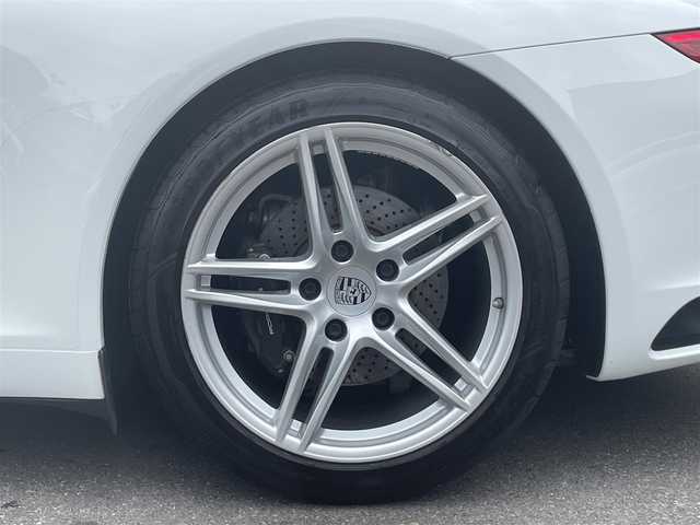 ポルシェ ９１１ カレラ 香川県 2018(平30)年 2.5万km 白 黒革/純正ナビ/パワーシート/シートヒーター/スポーツクロノpkg/スマートキー/電動格納ミラー/オートエアコン/HIDライト/前後コーナーセンサー/純正9インチアルミ/ETC