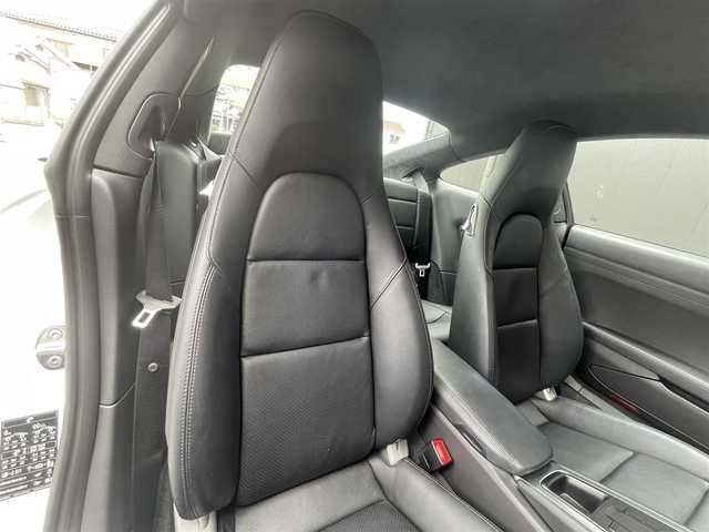 ポルシェ ９１１ カレラ 香川県 2018(平30)年 2.5万km 白 黒革/純正ナビ/パワーシート/シートヒーター/スポーツクロノpkg/スマートキー/電動格納ミラー/オートエアコン/HIDライト/前後コーナーセンサー/純正9インチアルミ/ETC
